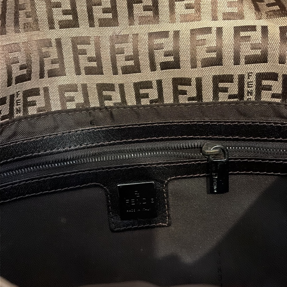 AUTHENTIC VINTAGE FENDI ZUCCHINO BAGUETTE!! Bought at Saks 5th Avenue! - Picture 6 of 8
